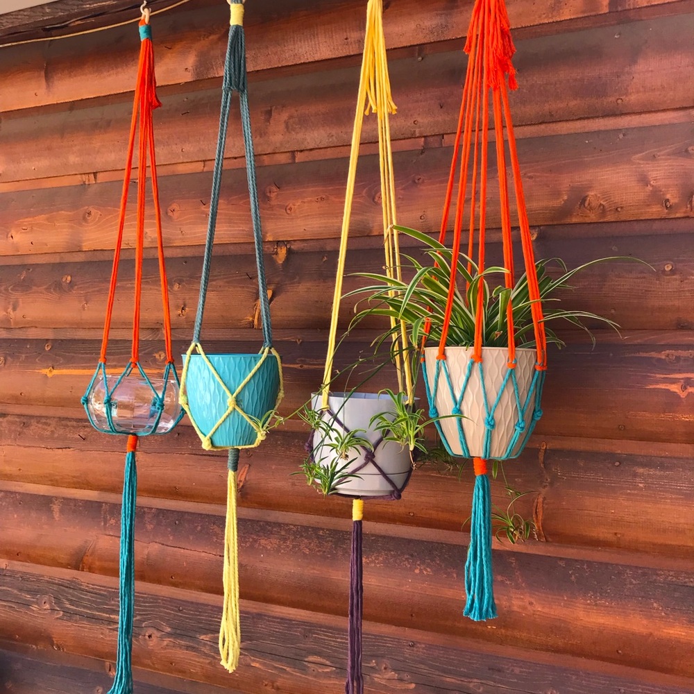 Two~Toned Macrame Plant Hanger